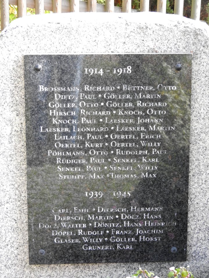 War memorial Oettersdorf 2