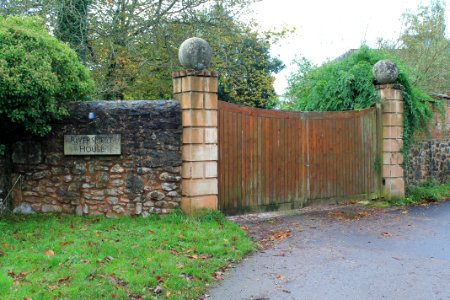 Wall of Riversmeet House 04