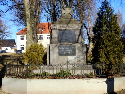 War memorial Pöllwitz 1