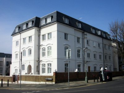Wardley Hotel, 10 Somerhill Avenue, Hove (April 2016)