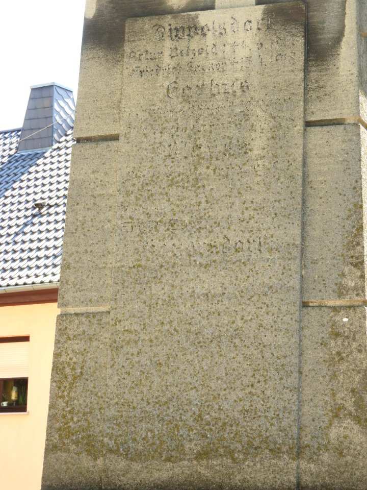 War memorials in Ehrenhain, Nobitz 03