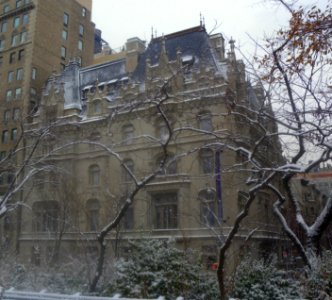 Warburg house 92 CP snowing jeh