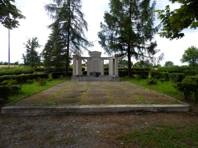 War memorial Obergrochlitz 5