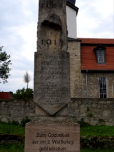 War memorial Wichmar 4