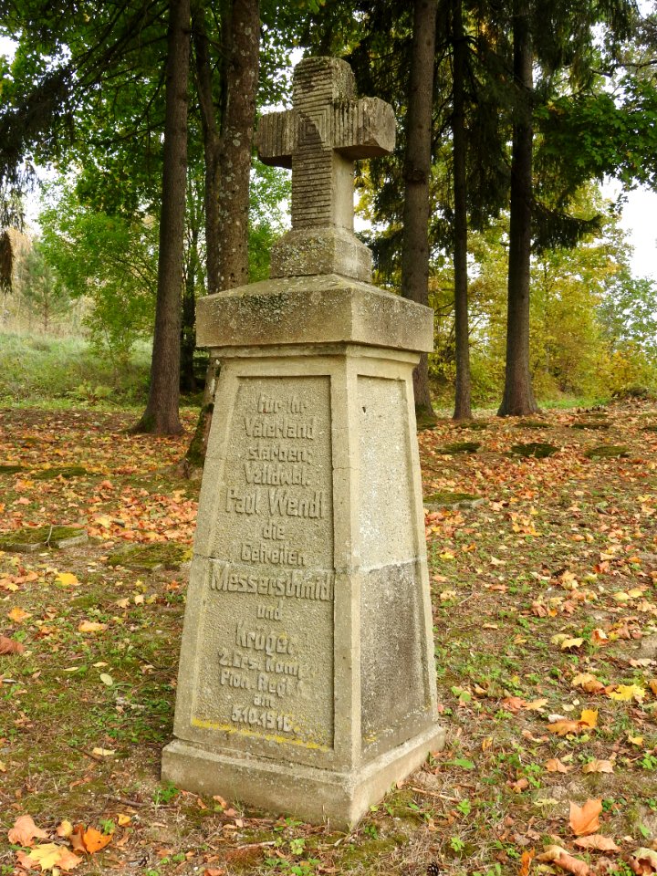 War memorial Poltaraŭščyna 01