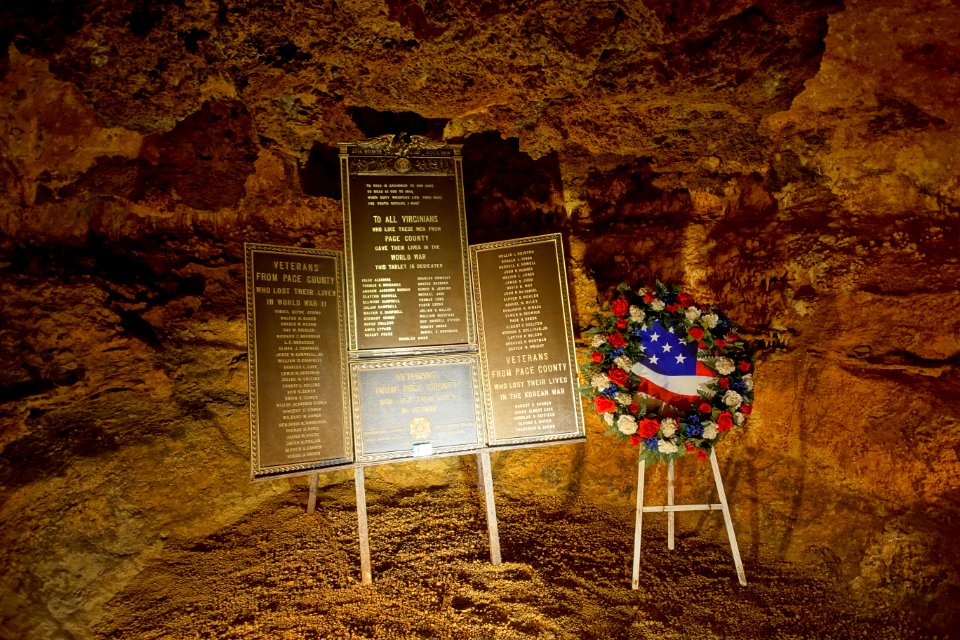 War memorial, Luray Caverns - Luray, Virginia - DSC01079