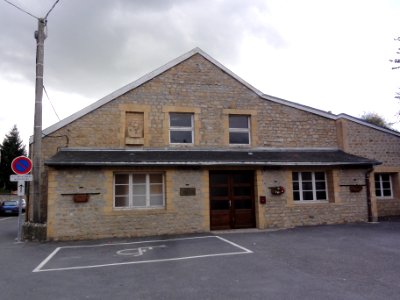 Warcq (Ardennes) salle, foyer