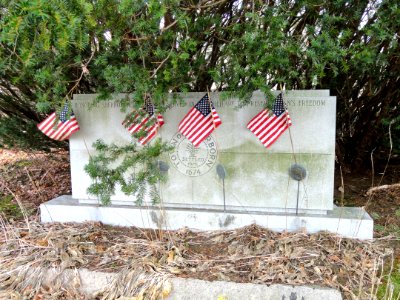 War Memorial - Sherborn, Massachusetts - DSC02944