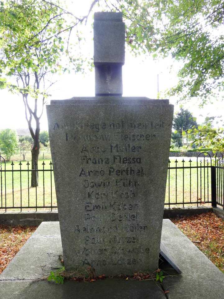 War memorial, Wolfshain, Zeulenroda-Triebes 5