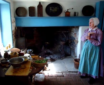 Washington Crossing State Park NJ volunteer describing cooking