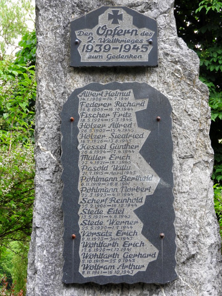 War memorial WW2 Thierbach Remptendorf 2