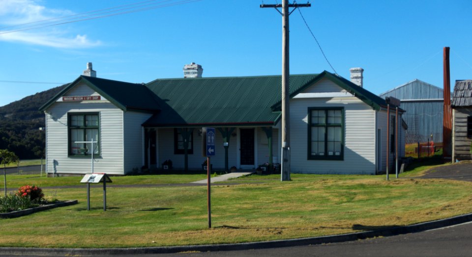 Waratah Museum 20171121-072