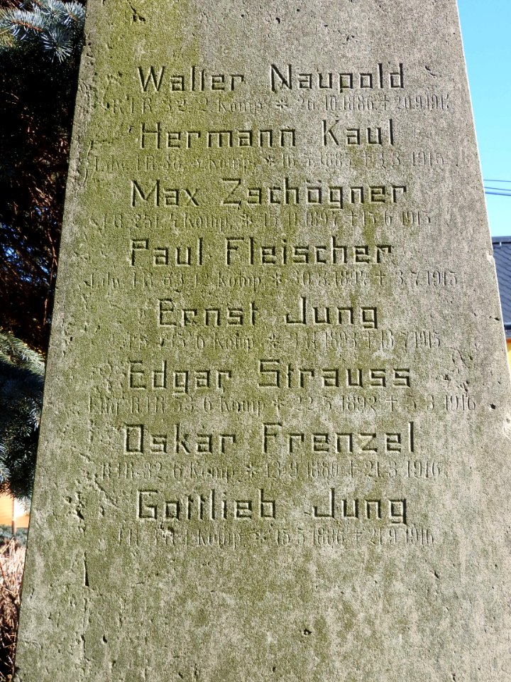 War memorial Zoghaus 4