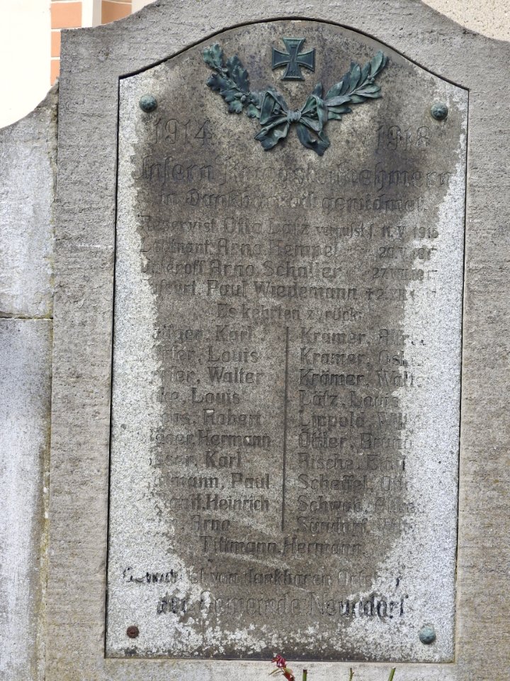War memorial, Neundorf, Harth-Pöllnitz 2