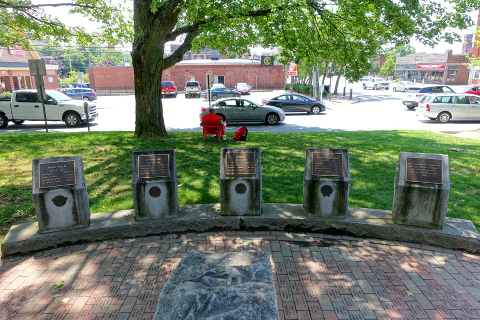 War memorials, 2 of 2 - Deschenes Oval - Nashua, New Hampshire - DSC07162
