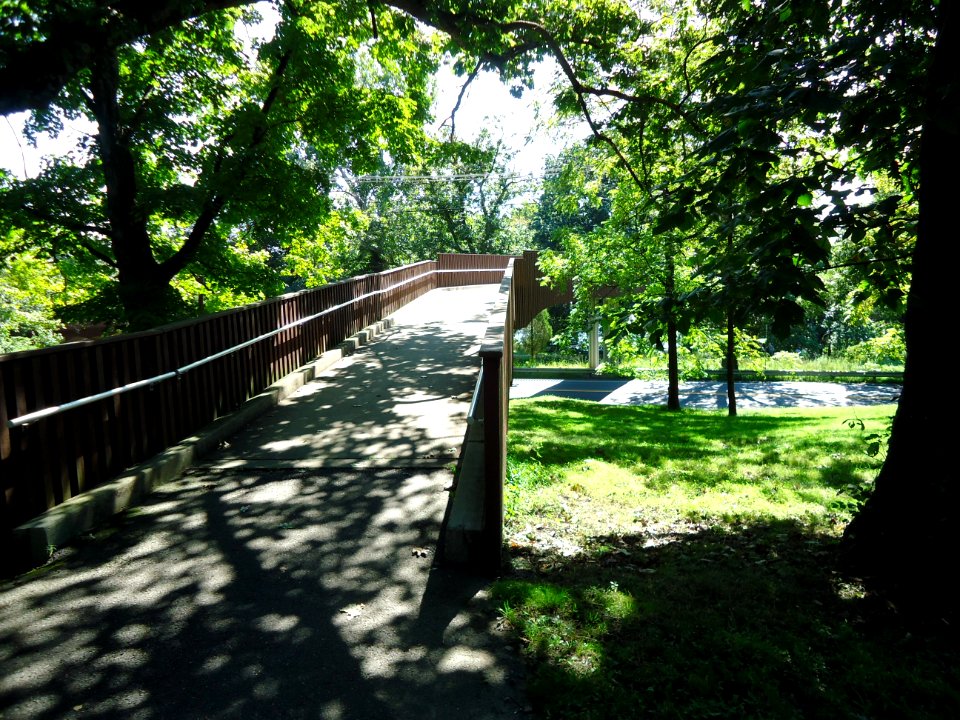 Washington Crossing State Park NJ footbridge over highway