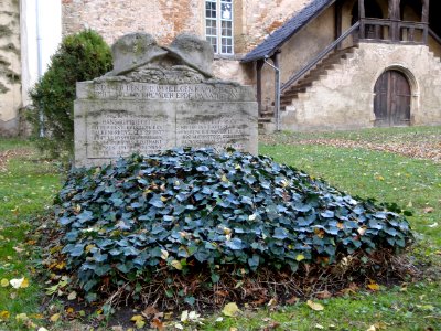 War memorial Schloßvippach 1