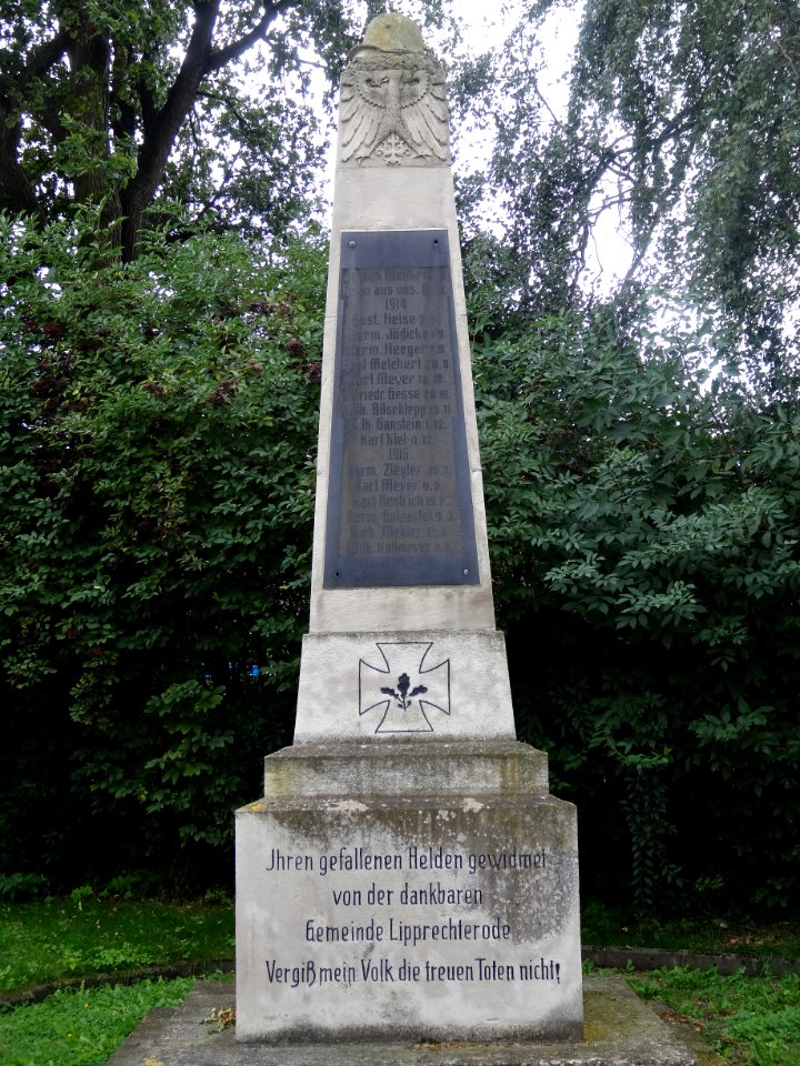 War memorial Lipprechterode 2