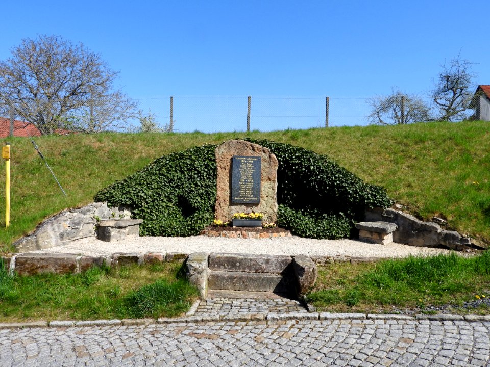War memorial Kleinpürschütz 1