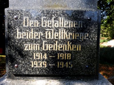 War memorial Löhma 03