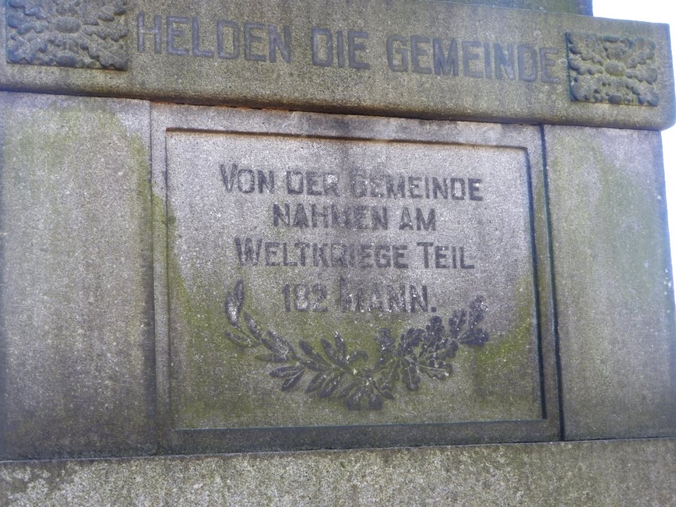 War memorial Pöllwitz 6