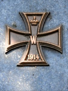 War memorial Löhma 04