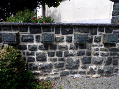War memorial Plothen 3
