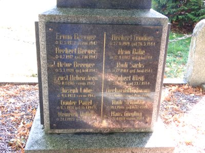 War memorial Löhma 06
