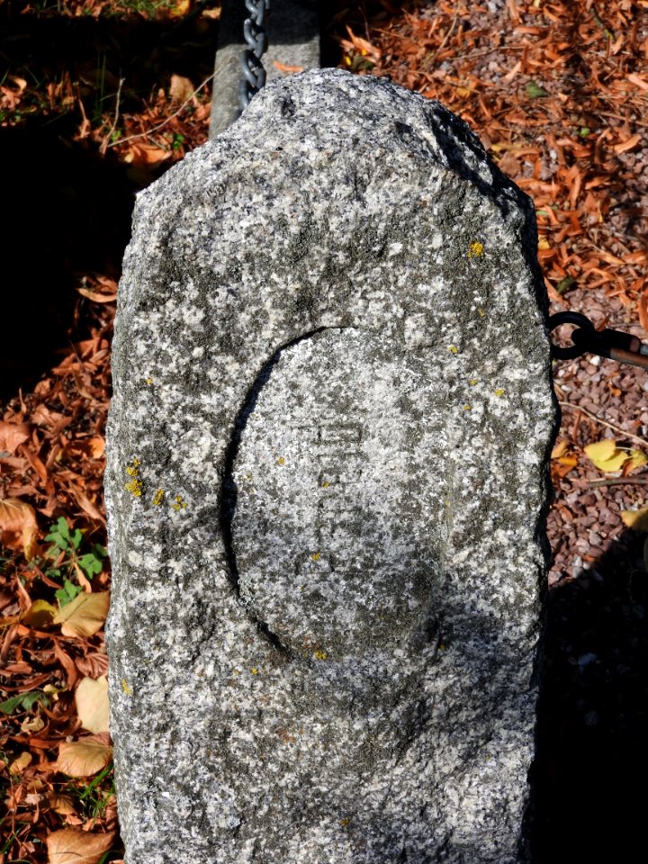 War memorial Löhma 11