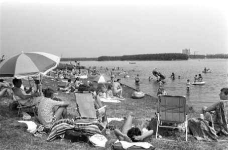 Warm weer, Amsterdam, zondag grote drukte aan Sloterplas, Bestanddeelnr 924-7239