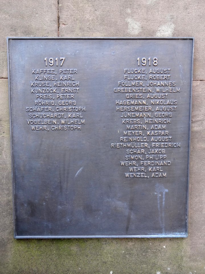 War memorial Uder 13