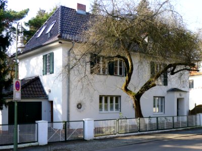 Warnenweg 15 (Berlin-Westend)