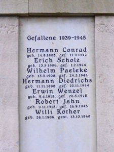 Warmenau KW2 Gefallene