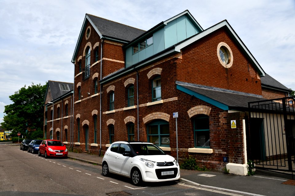 Warehouse (Formerly I Cannings now Brewers Court), Willeys Avenue