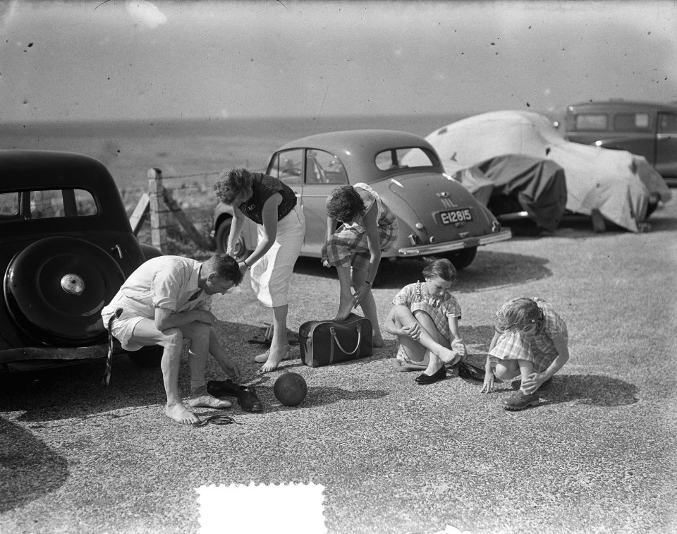 Warmte Zandvoort voeten wassen, Bestanddeelnr 905-2038