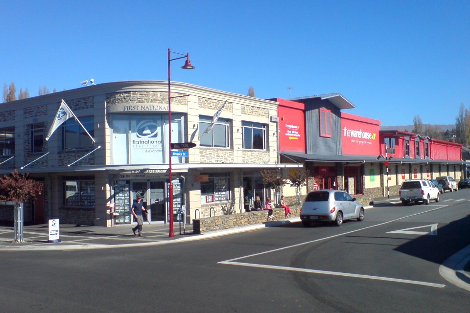 Warehouse Gets You A Bargain In Alexandra