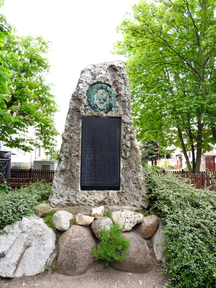 War memorial in Büchel, Thuringia 3