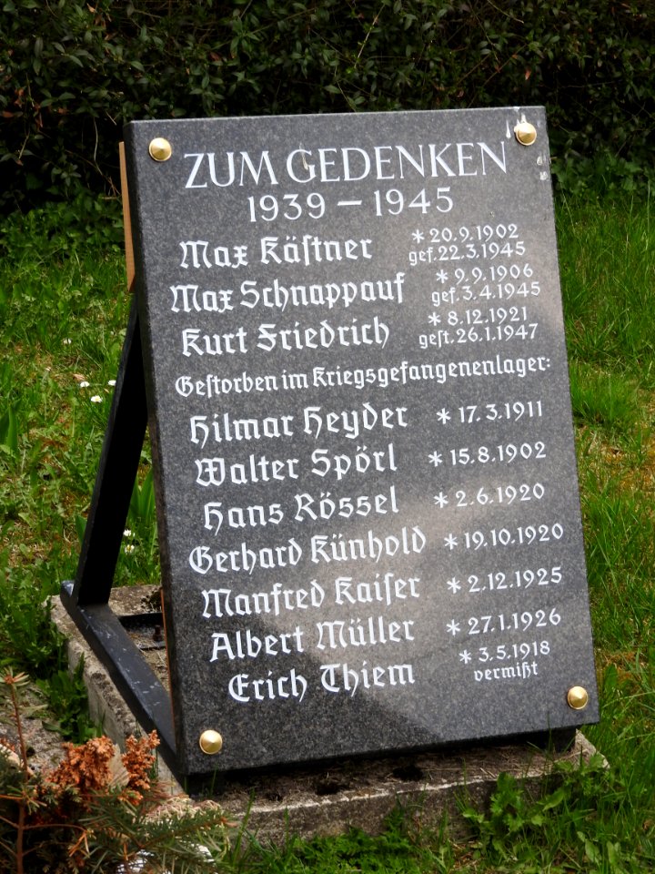 War memorial Heberndorf 3