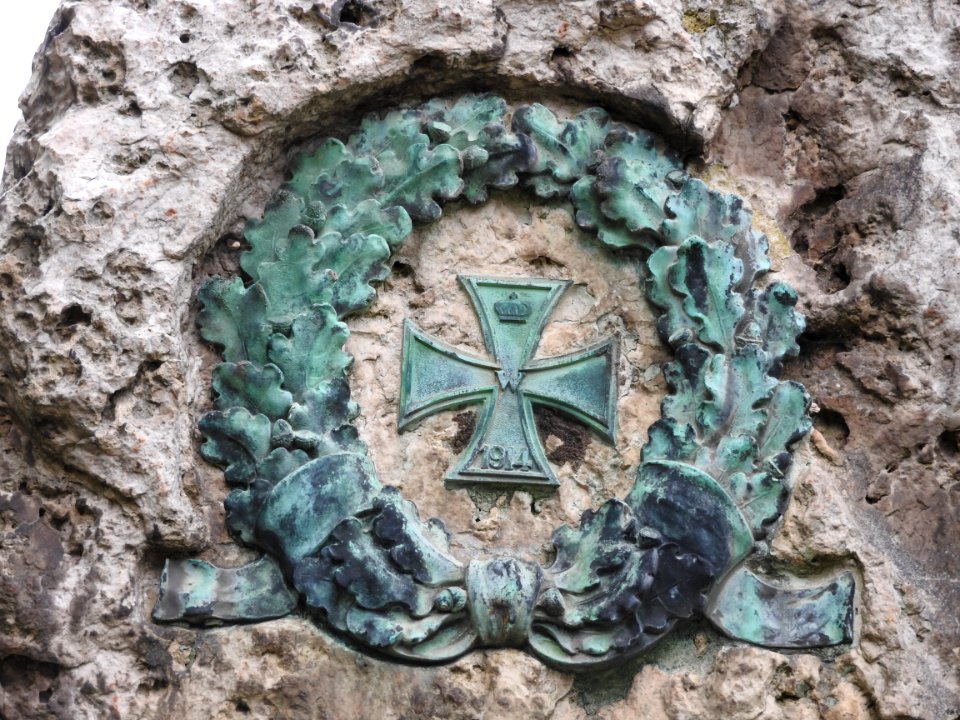 War memorial in Büchel, Thuringia 9
