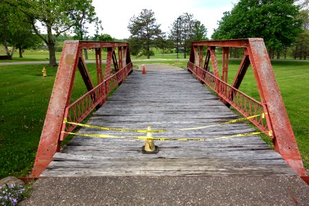 Warren (riveted) pony truss bridge, Mt. Vernon Bridge Co, Mt. Vernon, Ohio, 1909 - National Road Museum - DSC02775