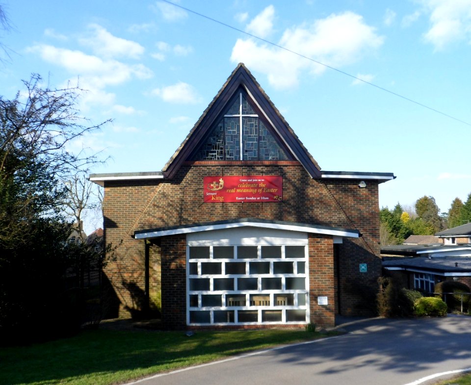 Warlingham Methodist Church, Limpsfield Road, Warlingham (April 2013) (2)