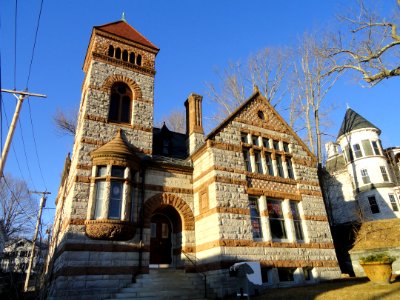 Warren Public Library - Warren, MA - DSC04713