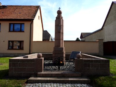 War memorial Braunsroda, An der Poststraße 1