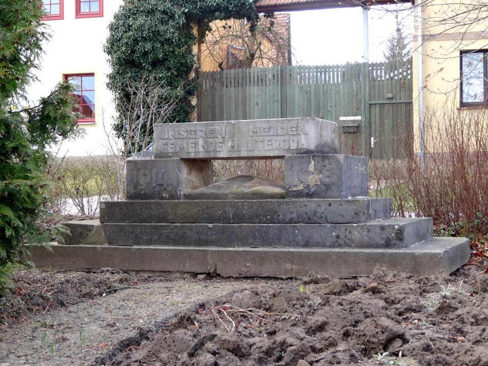 War memorial Hauteroda 1