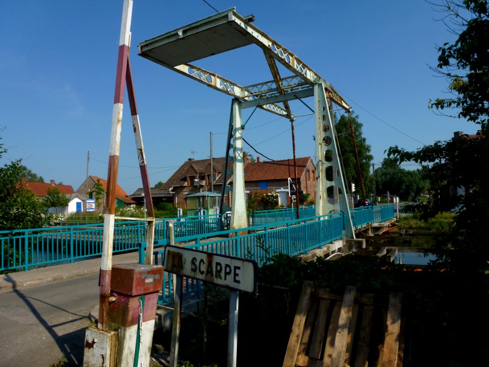 Warlaing (Nord, Fr) pont bascule sur la Scarpe 01