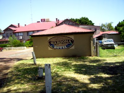 Waroona Hotel exterior 1 (E37@WTW2013)