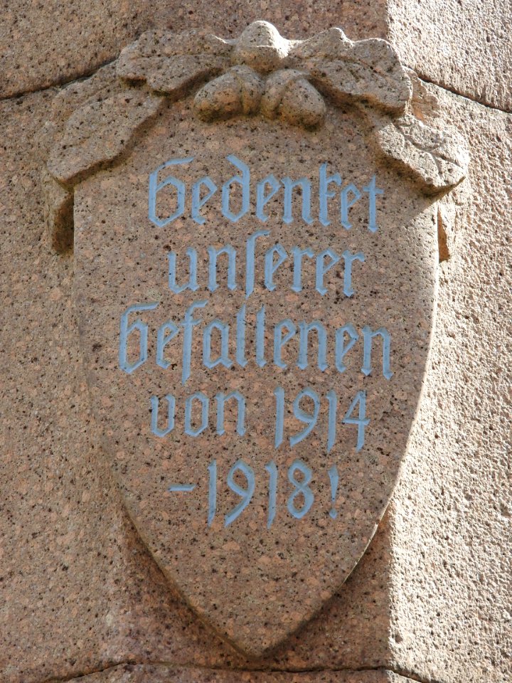 War memorial Braunsroda, An der Poststraße 4