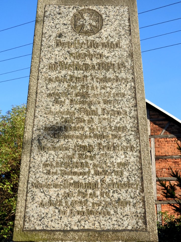 War memorial Dobia 3