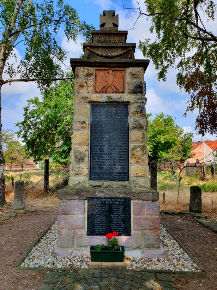 War memorial Borxleben 3
