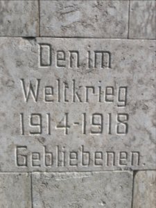 War memorial Beutnitz, Golmsdorf 05